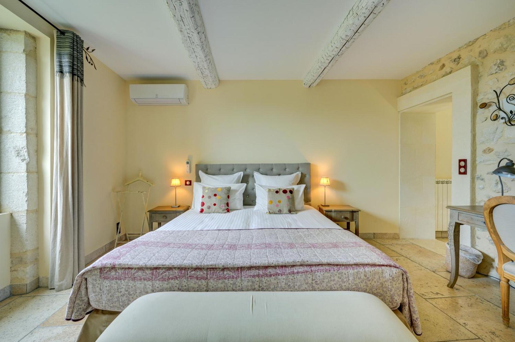 La Belle Vie Otel Saint-Hilaire-dʼOzilhan Dış mekan fotoğraf
