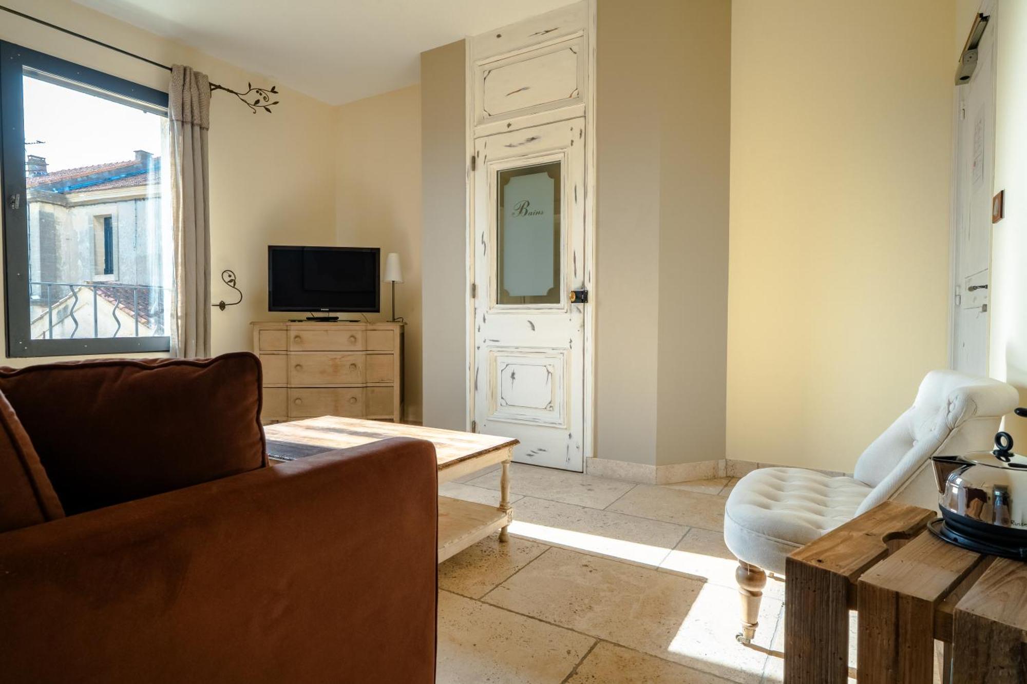 La Belle Vie Otel Saint-Hilaire-dʼOzilhan Dış mekan fotoğraf